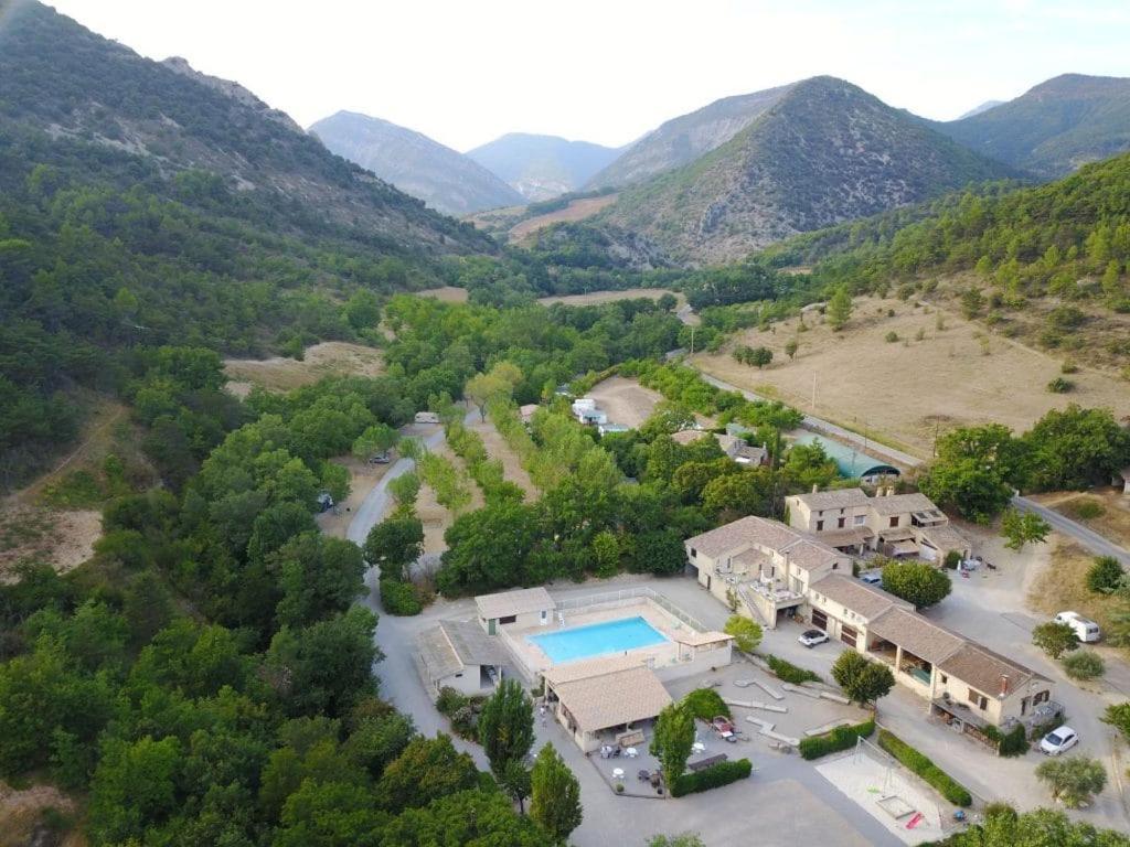 Camping Le Chambron Condorcet Exteriör bild
